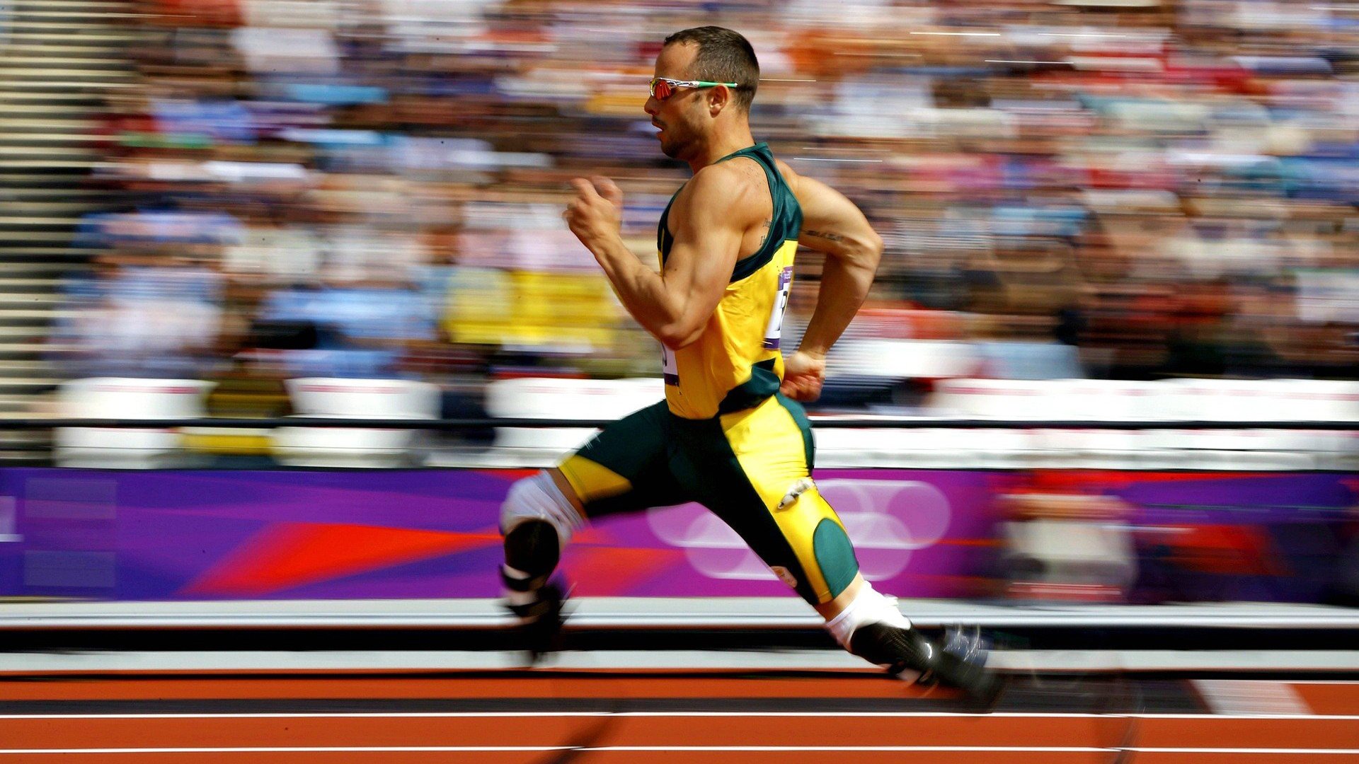 AYXSPORTSAPP-里奇·麦考：以无畏精神和卓越领导力书写全黑队传奇，里奇麦考橄榄球